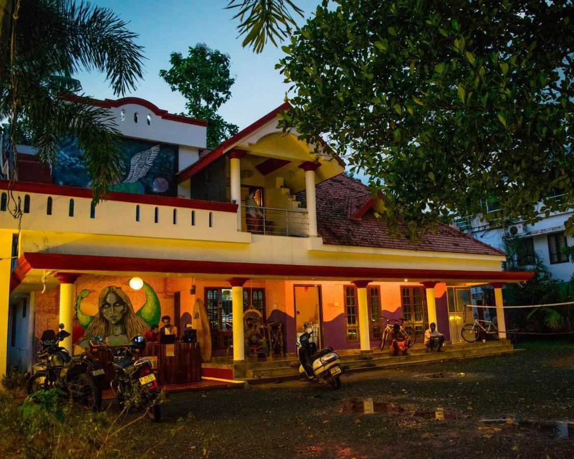 Hostelexp, Varkala - A Beach Town Hostel Εξωτερικό φωτογραφία